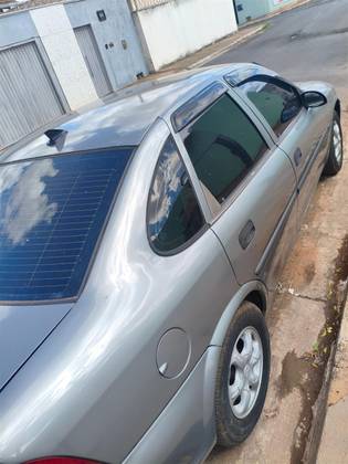 CHEVROLET VECTRA 2.0 MPFI GLS 8V GASOLINA 4P MANUAL CHEVROLET VECTRA 2.0 MPFI GLS 8V GASOLINA 4P MANUAL